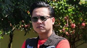 Gofar menjalin hubungan dengan putri tanjung sejak tahun 2015 pada saat putri berusia 19 tahun dan gofar lebih tua 13 tahun dari putri. Pin Di News