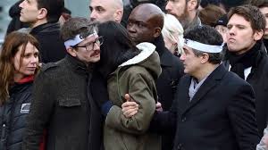 Ce dimanche 11 janvier, une foule immense s'est imposée au coeur même de paris pour défendre les valeurs de la république. Comment Hollande A Fait Rire Les Survivants De Charlie Hebdo A Ses Depens L Express