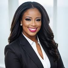 Donna Farr's Instagram, Twitter & Facebook