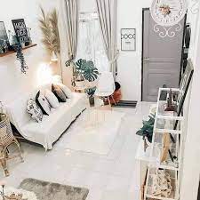 Pengaturan furnitur ruang tamu yang kecil bisa menjadi tantangan, tetapi ruang tamu sederhana seringkali lebih mudah untuk disusun dibandingkan dengan ruang tamu berukuran besar. 78 Gambar Ruang Tamu Dari Model Minimalis Hingga Mewah
