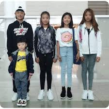 Fans of the korean show the return of superman know the sadness of watching our favorite kids bid farewell to the seolsudae: Lee Sian Going Dubai Cr Leesian Eomma Lee Daebak Return Of Superman Facebook