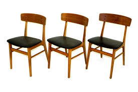 It's finely upholstered with leather or velvet with an original small bench with structure in bent tubular, assembled by hand, and upholstered seat. Teak Beech Dining Chairs From Farstrup 1960s Set Of 3 For Sale At Pamono