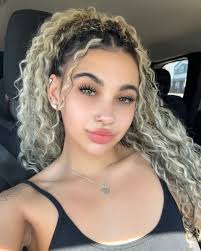 You have beautiful eyes chula🥰