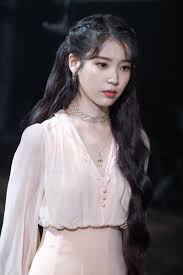 Iu Hotel Del Luna Hq Photos Gaya Rambut Selebriti Wanita Cantik
