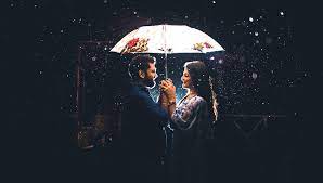 The latest trend in wedding invitations is to order them online. What Are The Modern Trends In Pre Wedding Shoots