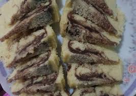 Kebetulan saya tidak punya mixer, balloon whisk, dan alat pengocok sejenisnya. Resep Bolu Zebra Bengbeng Kukus Yummy