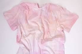 You Will Never Believe How You Can Tie Dye T Shirts With This Kitchen Item How To Tie Dye Diy Clothes Food Coloring