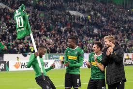 Marcus thuram statistics and career statistics, live sofascore ratings, heatmap and goal video highlights may be available on sofascore for some of marcus thuram and borussia m'gladbach. Borussia Monchengladbach Ersatzspieler Christoph Kramer Und Florian Neuhaus Sehen Nach Jubel Gelbe Karten