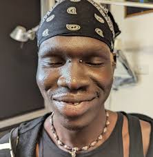 Regular eyebrow piercings kept rejecting so we tried a flat little surface  bar instead ✨ I'm always here for the gals who don't give up 😅 DM me for  projects 💕 @trueaddictiontattoo