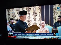 Menteri, timbalan menteri baru angkat sumpah. Namakucella Perdana Menteri Malaysia Ke 8