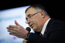 Greenpeace activists scale Shell's Brent platforms