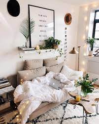 5 977 Likes 52 Comments Viktoria Dahlberg Viktoria Dahlberg On Ins Apartment Decorating College Bedroom Apartment Bedroom Decor College Bedroom Apartment