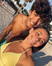 How lucky am I to have something that makes saying goodbye so hard ♥️