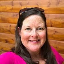 Danielle Stark (@MrsDStark)