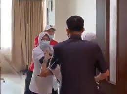Peristiwa ini terungkap setelah korban melaporkan apa yang dialaminya ke polrestabes palembang. Udagvrpcy7yh8m