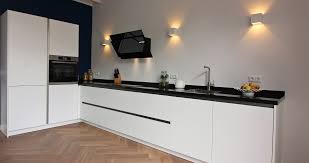 mat witte greeploze keuken moderne keukens maatwerk keuken moderne keukens keuken keuken ontwerp