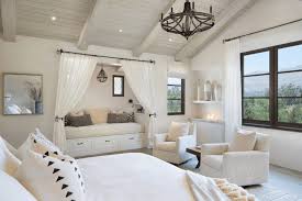 The master bedroom and principal guest room are double aspect and en suite. 50 Spanish Style Primary Bedroom Ideas Photos Home Stratosphere