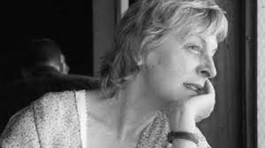 Cinco mujeres con letra: Soledad Puértolas, la última en entrar en la Real  Academia