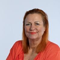 Anne Tillman's Instagram, Twitter & Facebook