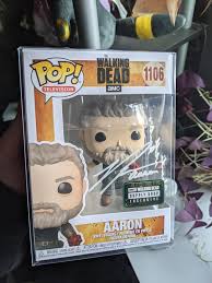 not sure if this is allowed but i met ross marquand and paola lazaro today!  and got my aaron pop signed!! they were so nice 😭😭 : r/thewalkingdead