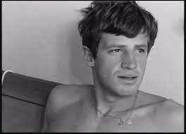 Si vous n'aimez pas la mer, si vous n'aimez pas la montagne. Jean Paul Belmondo A Bout De Souffle Jean Paul Belmondo Jean Paul Paul Belmondo