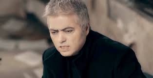 Katında otel sahibi erol avgören, eşi fatma kurtoğlu ve dostlarıyla yemekte olduğunu söyleyen cengiz kurtoğlu, yemekteydik ve çok büyük bir patlama oldu. Cengiz Kurtoglu 48 Yillik Esini Aldatti Mi Yaniti Kendisi Verdi Magazin Haberleri