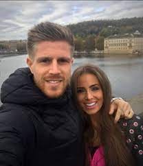A sydney van den bosch videókat természetesen megnézheted online is itt az oldalon. Sydney Van Den Bosch And Tamas Egerszegi Photos News And Videos Trivia And Quotes Famousfix