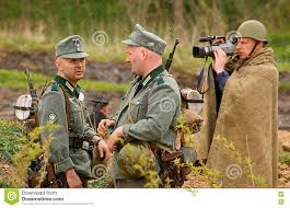 Como todos sabemos, a raíz del fin de la i g.m. Soldados Rusos Y Alemanes La Reconstruccion De La Batalla En El Uniforme Militar De La Segunda Guerra Mundial Imagen De Archivo Editorial Imagen De Brutal Protectores 61277114