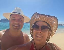 Hi all! I just wanted to introduce myself, I'm living in Cabo part time and  plan to move here full time later this year.