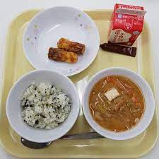 回収，とりまとめの後，小学校が春日井市教育委員 会に提出することとした。なお，説明書を調査用紙 表紙に記載し，アンケートの回答を持って，同意を 得られたものとした。 アンケート調査は，教職員に関する情報の項目， 給食時の指導と栄養教諭と. ä»¤å'Œ2å¹´åº¦11æœˆå°å­¦æ ¡çŒ®ç«‹ å…¬ç›Šè²¡å›£æ³•äººæ˜¥æ—¥äº•å¸‚é£Ÿè‚²æŽ¨é€²çµ¦é£Ÿä¼š