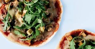 Manque De Temps Prenez 30 Minutes Pour Cuisinez Cette Recette De Pizza Maison Aux Champignons Et Au Tofu Une Recet En 2020 Recette Recette Pizza Recette Vegetarienne