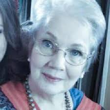 Amanda Dyess's Instagram, Twitter & Facebook