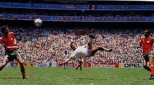 © fournis par la presse canadienne. Video La Fifa A Devoile Le Plus Beau But De L Histoire Des Coupes Du Monde Elu Par Les Internautes