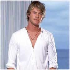 Rohan entered home & away playing ben astoni in 2017 husband to maggie astoni and father to coco and ziggy. Chris Hemsworth In Home And Away Famousfix Com Post