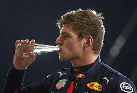 Kelly piquet deelde ook een foto op instagram met max verstappen. Max Verstappen Has A Relationship With Kelly Piquet Teller Report