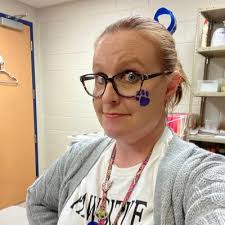 Amber Hester (@VBCPSVisualArt)