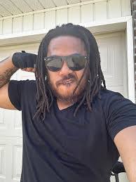 Jonathan Burks's Instagram, Twitter & Facebook