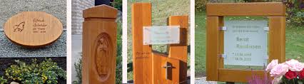 Wer holz spachteln will, braucht sich keine teure spachtelmasse im geschäft zu kaufen. Grabmal Aus Holz Die Alternative Zum Grabstein Grabholz Gmbh