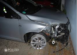✓ wann ist der straftatbestand fahrerflucht erfüllt? Unfall Und Fahrerflucht Mit Mehr Als 2 Promille