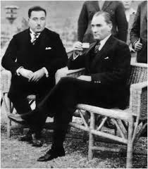 Baskan Fazli Sunbay Adli Kullanicinin Ataturk Un Degerli Fotograflari Panosundaki Pin Savasci Kadin Fotograf Portre