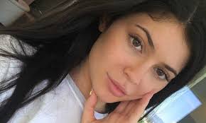At age 14 in 2012, she collaborated with the clothing brand pacsun, along with her sister kendall, and created a line. Kylie Jenner News Latest Makeup Hair Outfits Style Pics