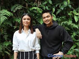 Profesional syafiq kyle tak panggil mimi lana baby sayang di lokasi filem pusaka. Syafiq Kyle Dan Mimi Lana Kini Lebih Selektif Terhadap Tawaran Berlakon News Features Cinema Online