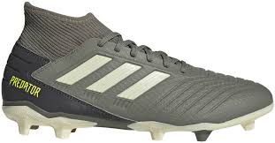 When space is measured in inches, your touch makes all the difference between scoring and the defender stealing the ball. Adidas Predator 19 3 Firm Ground Deals 35 Facts Reviews 2021 Runrepeat