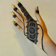 Lets have a look at some latest and attractive mehndi designs. Simple And Easy Arabic Mehndi Designs For Hands Beginner Friendly Mehndi Designs With Images Bling Sparkle