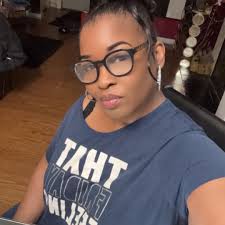 Up screaming happy happy birthday to my daughter Taliyah and my  granddaughter Danylah 🎊❤️🎊🎈❤️🥳