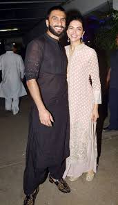 Bajirao Mastani Mira Shahid To Shilpa Sonam Celebs Glam It Up At The Screening Indian Attire Bollywood Fashion Indian Outfits