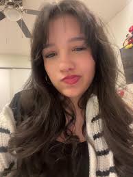 Jules⁷ (@juliamna._v)