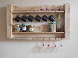 Fabriquer une étagère en palette n'est pas bien difficile. What To Do With Wooden Pallets Deco And Design Ideas A Spicy Boy