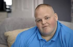 Takeaways banned from serving 40stone man, 27, in desperate bid to save his  life