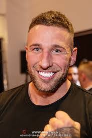 Alex Mass's Instagram, Twitter & Facebook